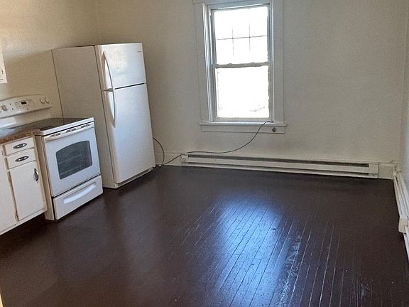 5th image of 908 Duss Ave APT 2