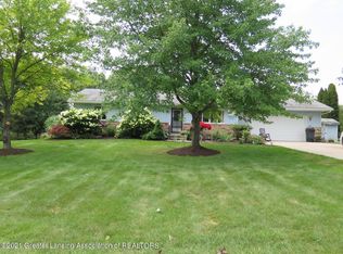 11166 Lakeside Dr, Perrinton, MI 48871