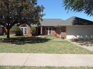 2212 Sandcastle Rd, Wichita Falls, TX 76306