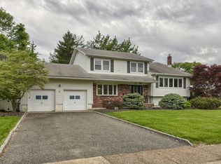 25 Winding Way, Wayne, NJ 07470