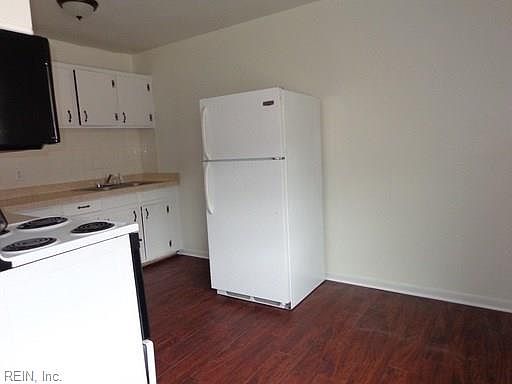 2nd image of 9611 1st Bay St APT 2
