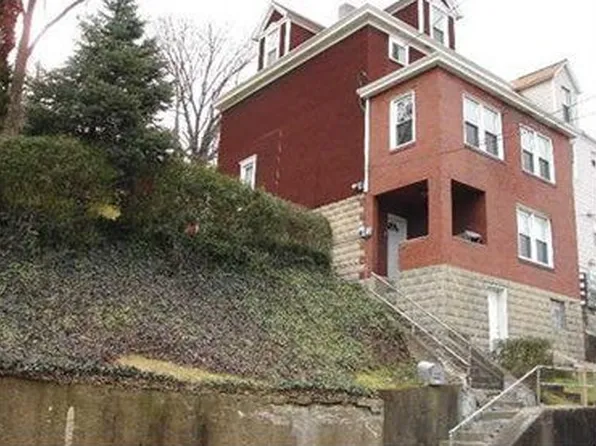 1349 Stowe Ave, Mc Kees Rocks, PA 15136