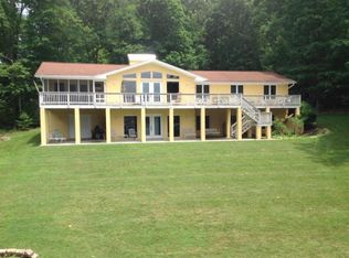 1080 Nature Ln, Union Hall, VA 24176