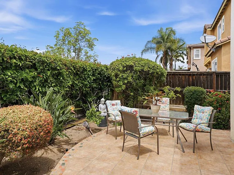 344 Plaza Los Osos — Photo 22