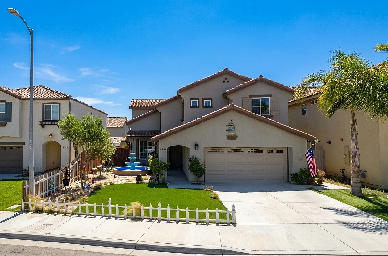 5 bed, 2440 sqft, $4,532 — Photo 1