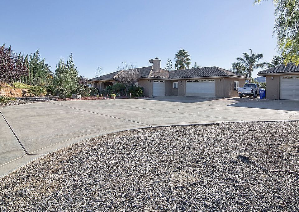 1st image of 15467 Rainbird Road
