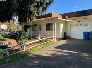 560 Cinderella Loop, Eugene, OR 97404