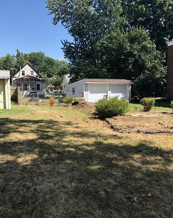 1st image of Lakewood Ave