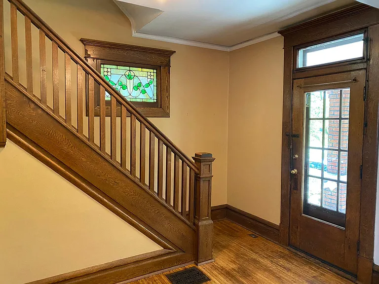 2580 Glenmawr Ave — Photo 11