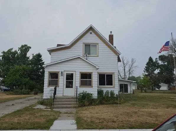 1162 Parnell St, Marinette, WI 54143