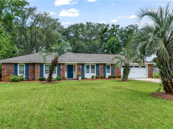502 Rivera Dr, Saint Simons Island, GA 31522