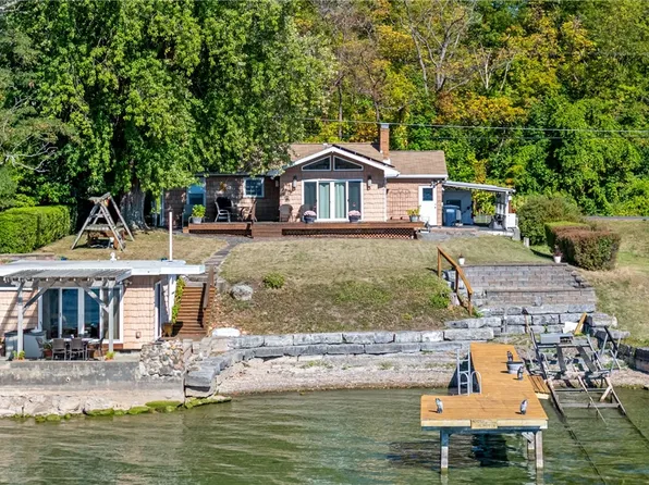 5270 E Lake Rd, Romulus, NY 14541