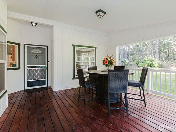 4th image of 15224 32nd Avenue NW