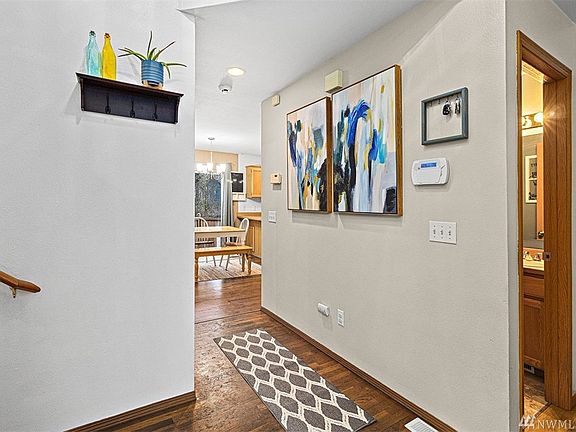 3rd image of 16817 121st Avenue Ct E