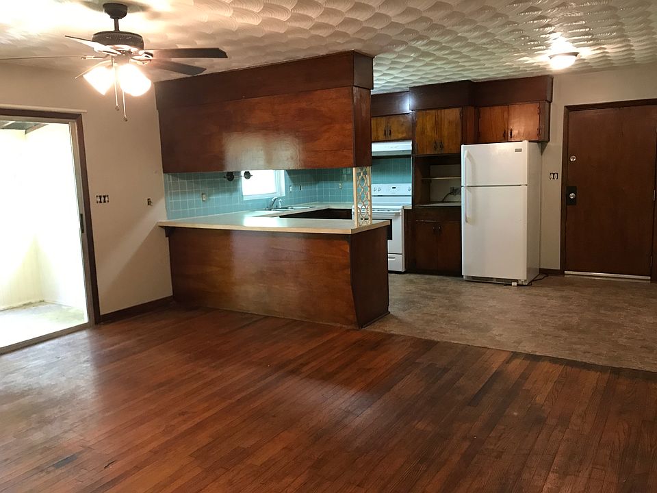 1st image of 9944 NE 21st Ter