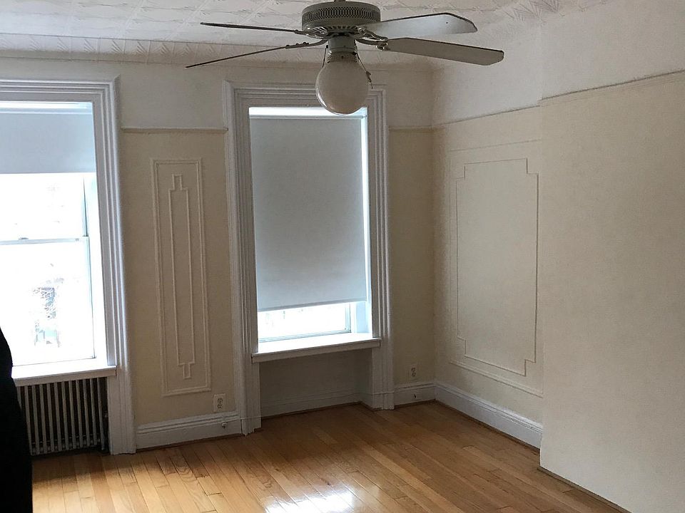 2nd image of 10713 105th St