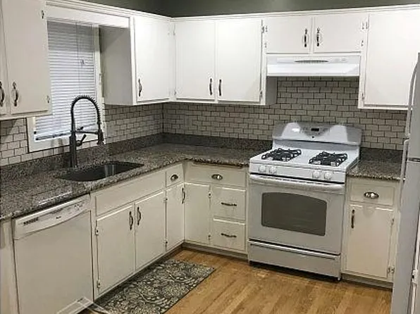 408 4th Ave NE, Minneapolis, MN 55413