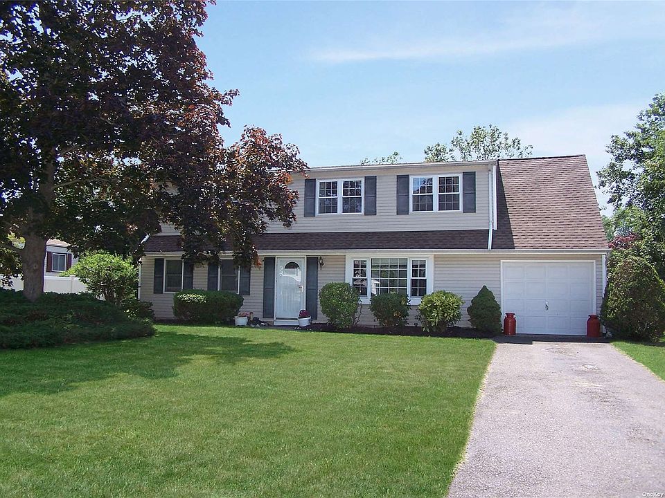 4 Fowler Lane, Mount Sinai, NY 11766 Zillow