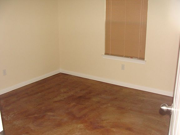 5th image of 112 Meadow Park Cir