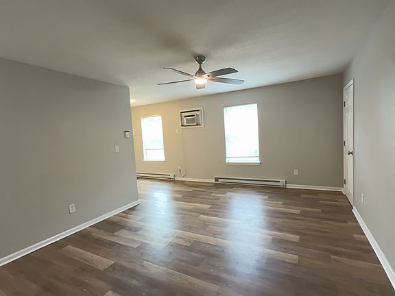 5th image of 1004 W 37th St APT E