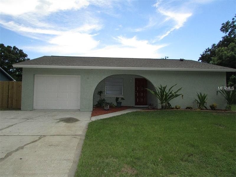 1st image of 13912 Bridgeport Dr