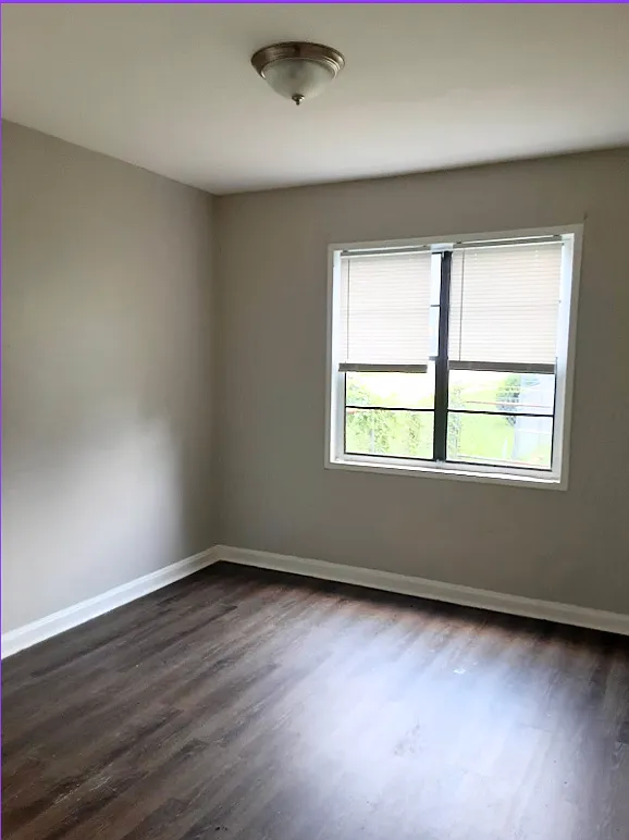 2 bed, 1.0 bath, 775 sqft, $780 — Photo 3