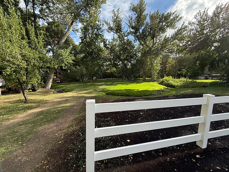 360 McLaren Ln — Photo 5