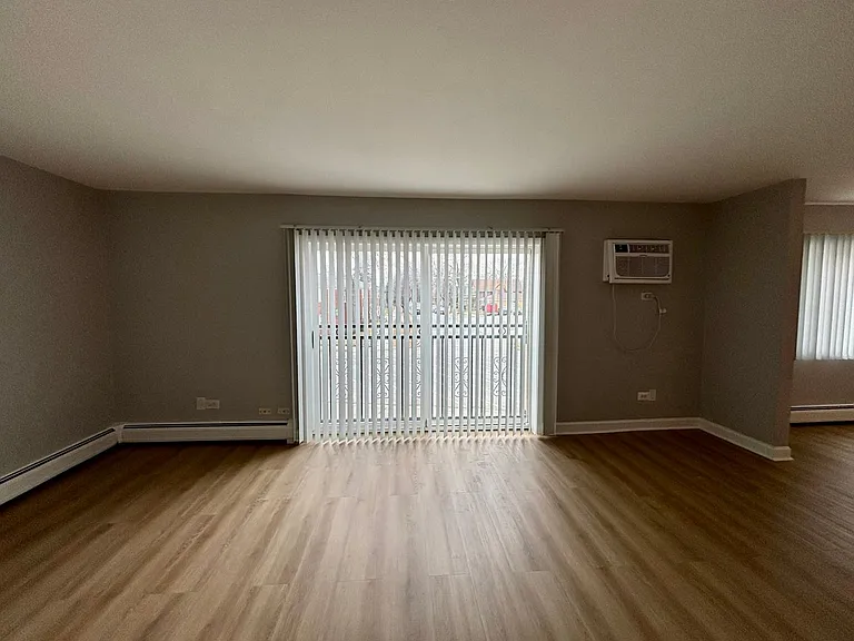 520 Rentals — Photo 46