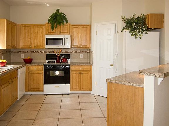4th image of 5200 E Stassney Ln APT B