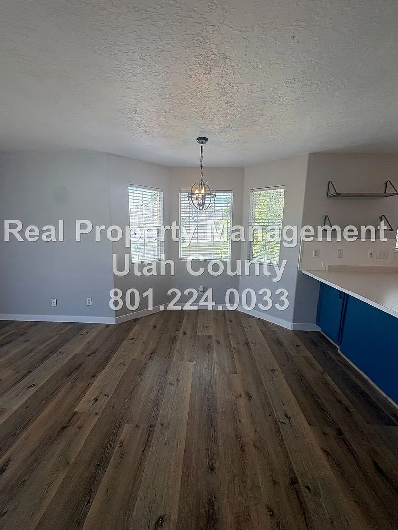 Half Off First Months Rent! Condo in Saratoga Springs — Photo 4