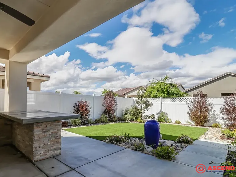 11610 Campus Park Dr — Photo 23
