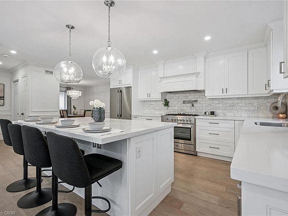 2nd image of 18 Keys Cres