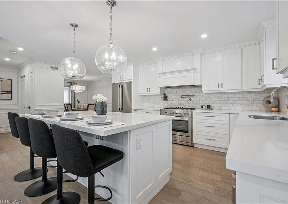 1st image of 18 Keys Cres