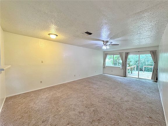 2nd image of 3923 Old Oaks Dr APT 5