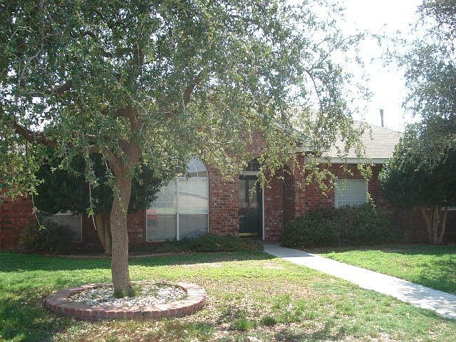 1st image of 2911 Sand Hill Cir