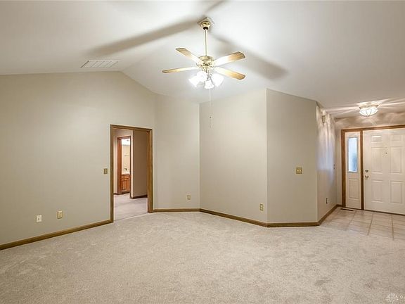 4th image of 843 Waldsmith Way