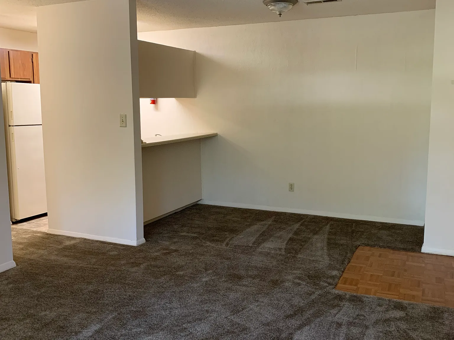 2 bed, 800 sqft, $745 — Photo 3