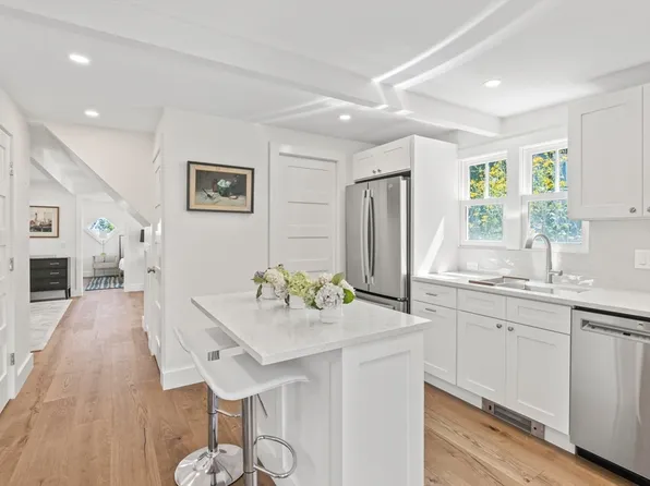 28-32 Standish St #U32a, Provincetown, MA 02657