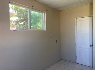 518 N Mayo Ave, Compton, CA 90221