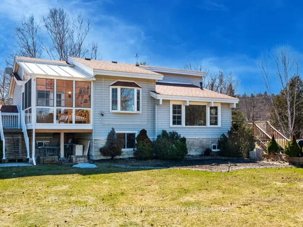 5 Meharg Dr, McKellar, ON P2A 0B5