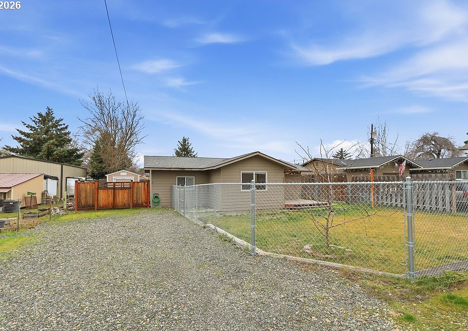 1st image of 417 Gertrude Dr
