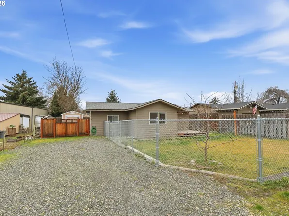 417 Gertrude Dr, Dallesport, WA 98617