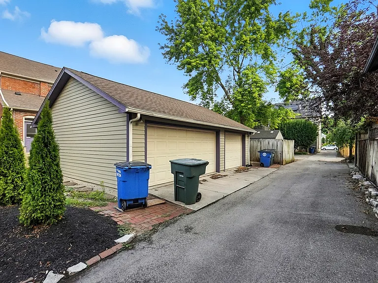 218 Brown St — Photo 28