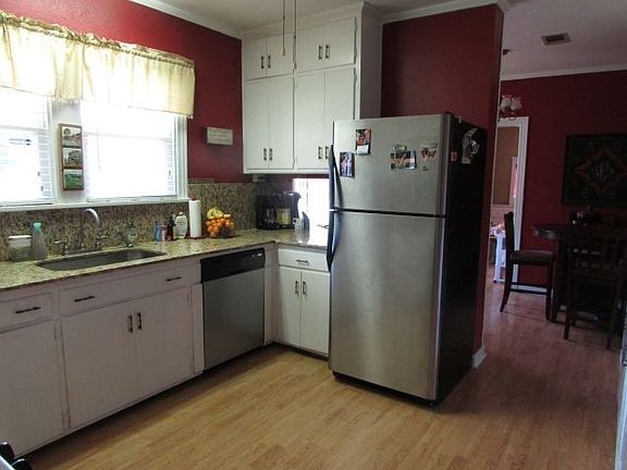 5th image of 105 Whitfield Dr