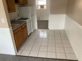 622 E 11th St APT 22, Michigan City, IN