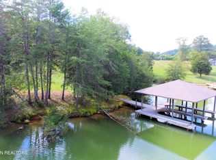 2050 Bat Creek Rd E, Vonore, TN 37885