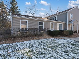120 Foxhill Ct UNIT B, New Lenox, IL 60451