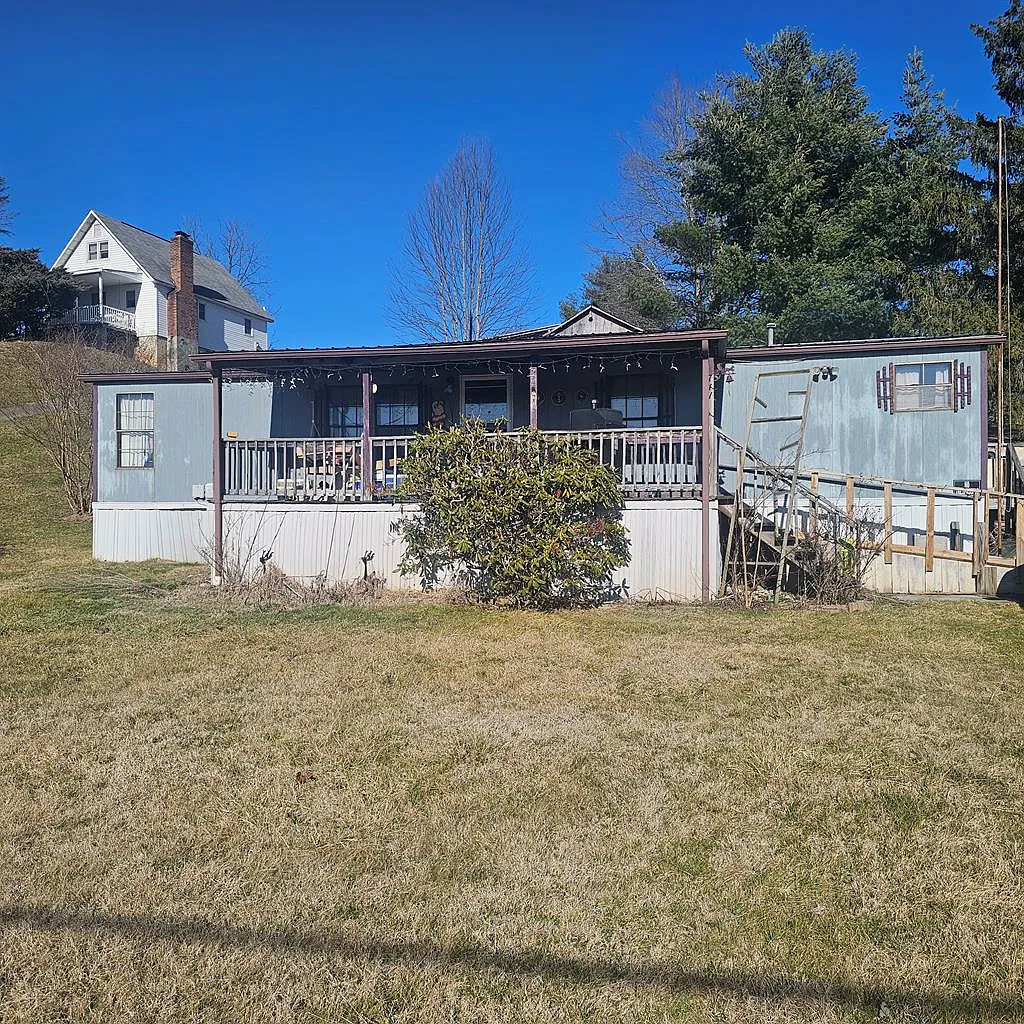 711 Thomas Bridge Rd photo 1