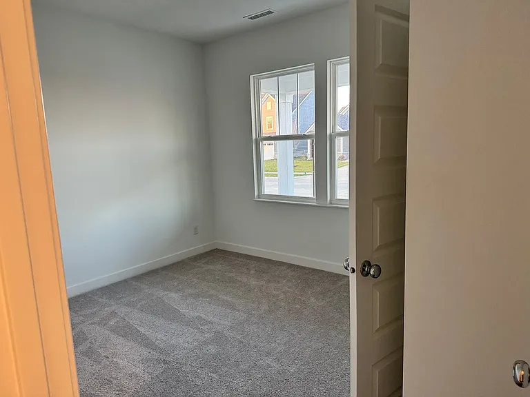 422 W Michigan St — Photo 5
