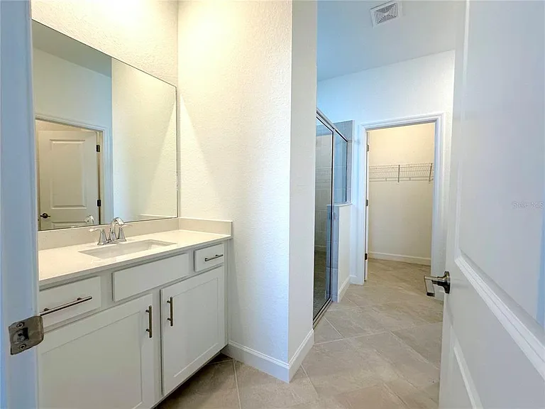 8225 Shore Lake Dr — Photo 11